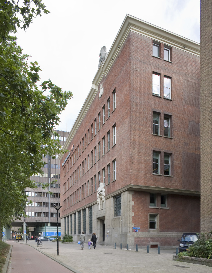 Twentsche Bank van Van der Steur, 1950. Beeld RCE/Chris Booms 523.575